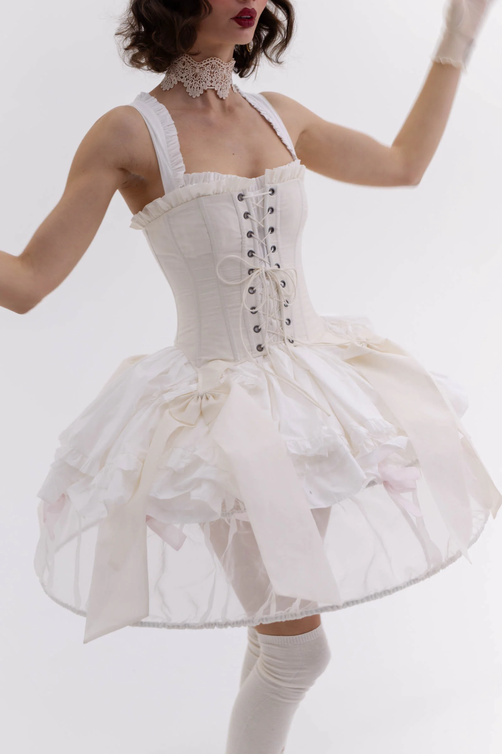 The Ivory A La Mode Corset - Image 8