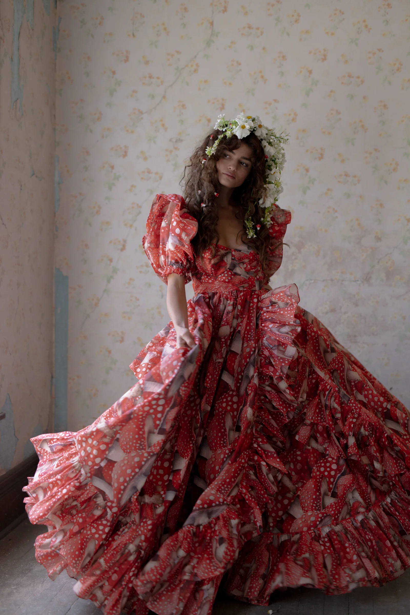 The Toadstool In Bloom Bridal Gown - Image 17